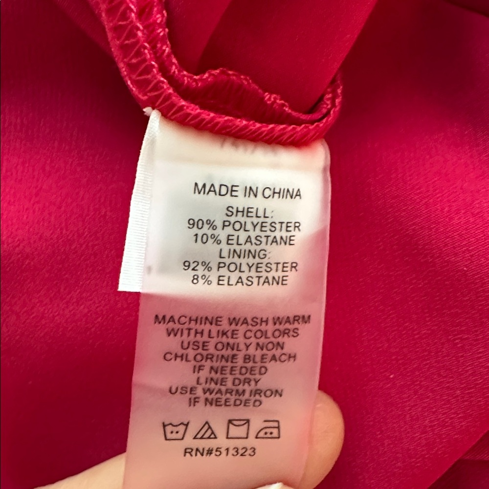 NWT Vince Camuto Vibrant Red V-Neck Jumpsuit Size 14 - Picture 15 of 16